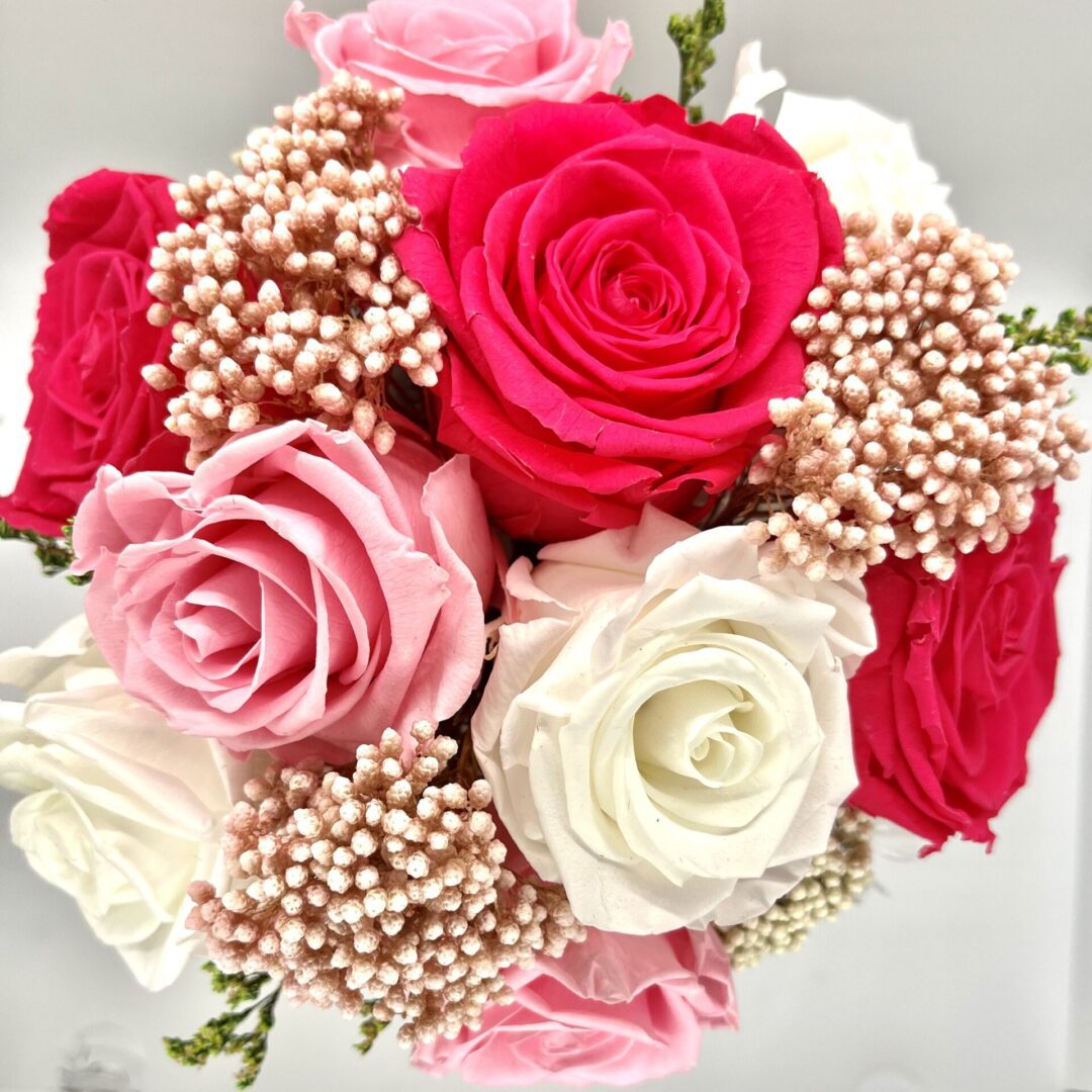 Focus on white and pink roses bouquet